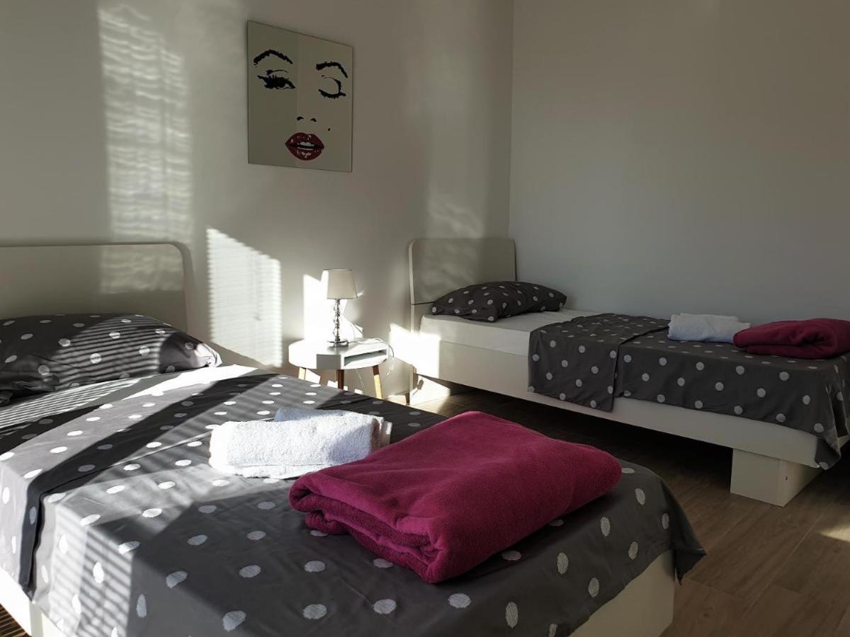 Premium Apartments Adore Novalja Exterior photo