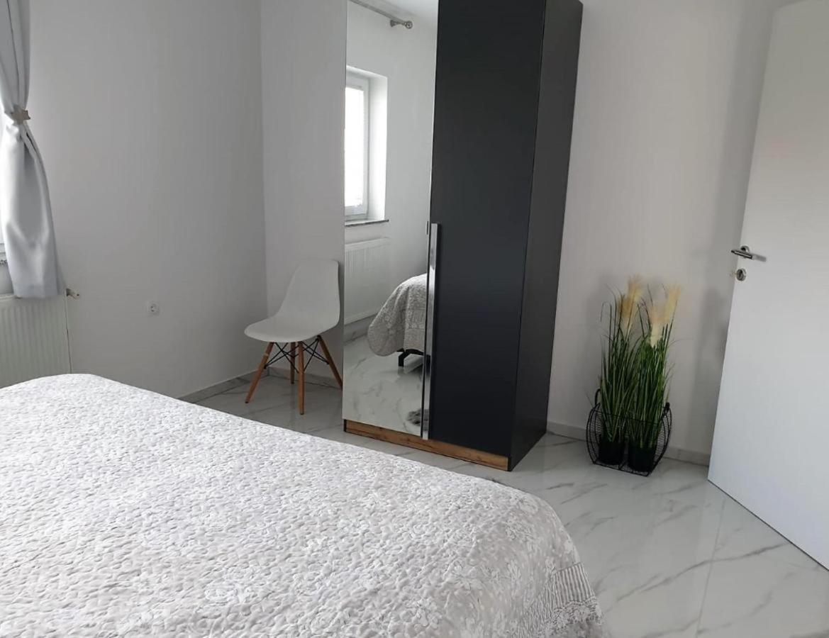 Premium Apartments Adore Novalja Exterior photo