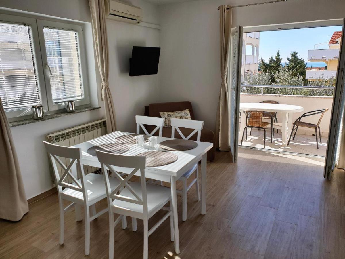 Premium Apartments Adore Novalja Exterior photo