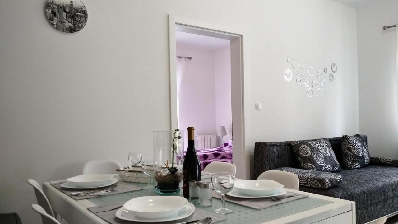 Premium Apartments Adore Novalja Exterior photo